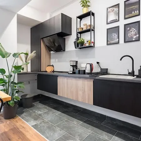 17 - New Building & Parking * Bucarest