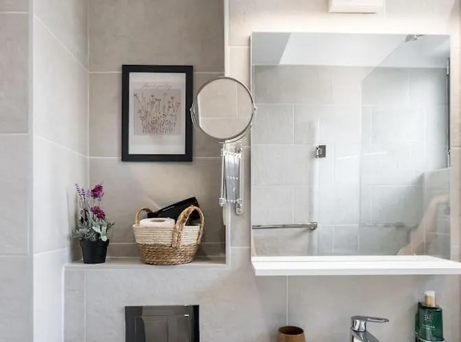 Апартаменти 17 - New Building & Parking Бухарест